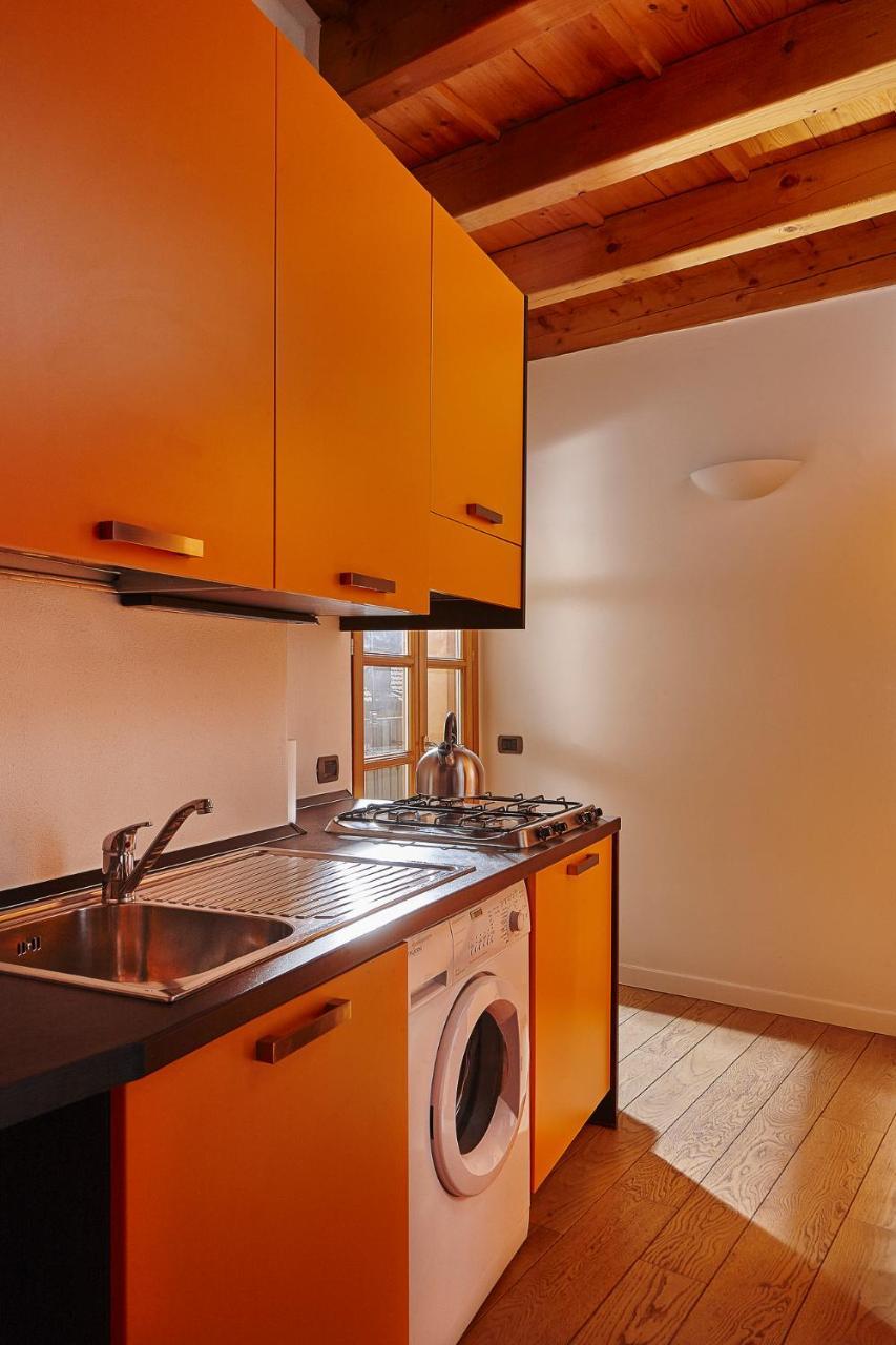 Joivy Charming Apartment Centre Of Como Exterior foto